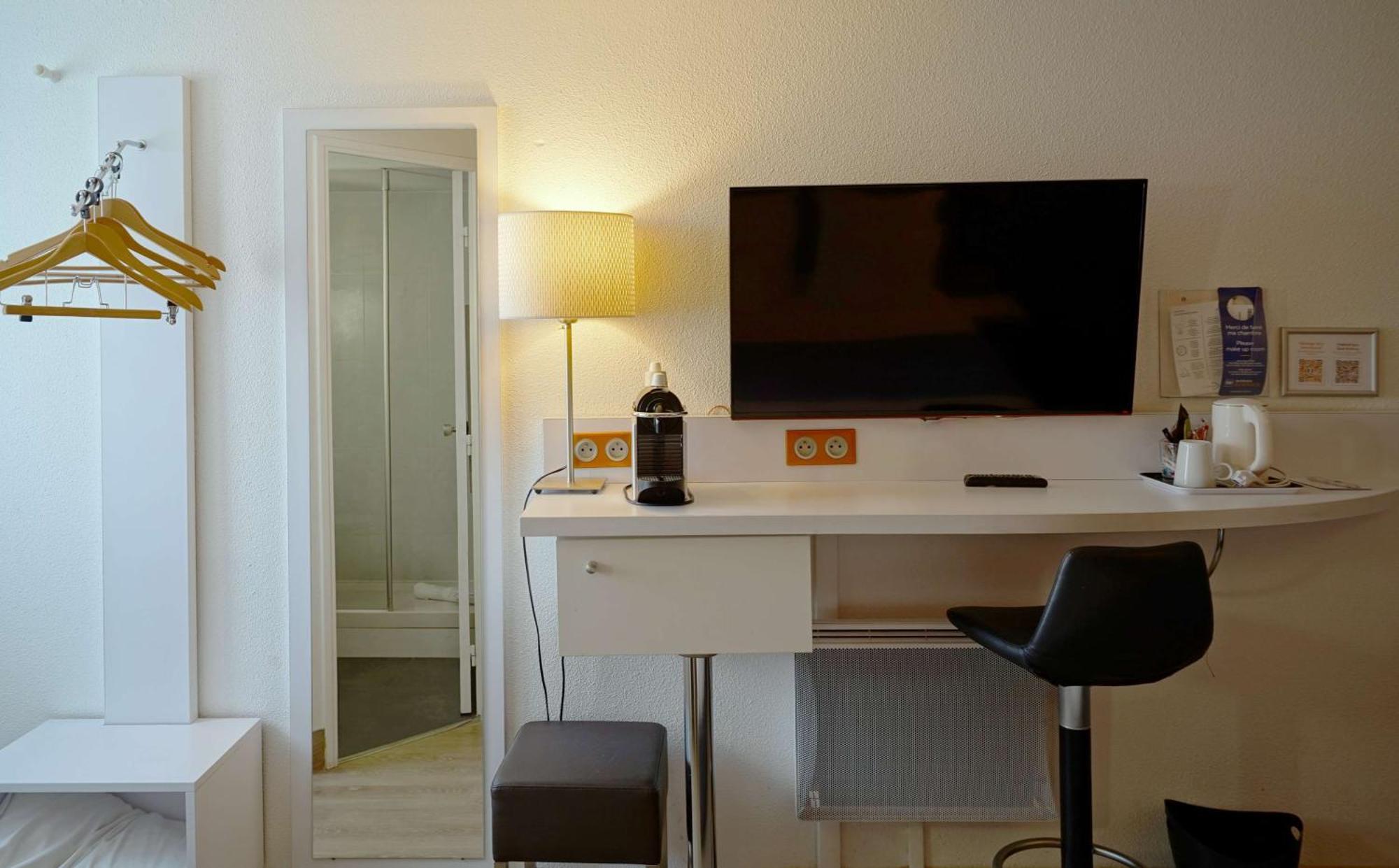 Hotel Best Western The Wish Versailles Guyancourt Bagian luar foto
